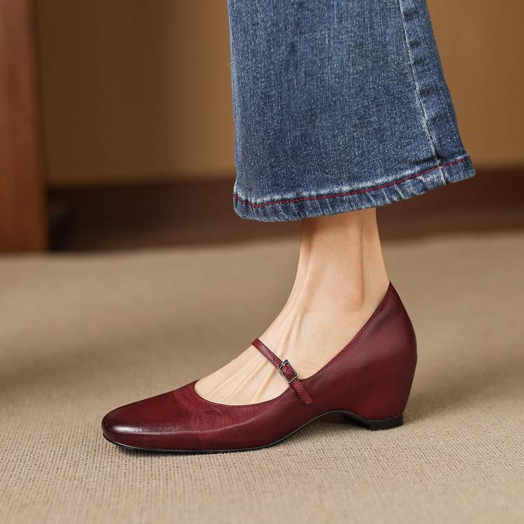 Ryla Genuine Leather Pumps