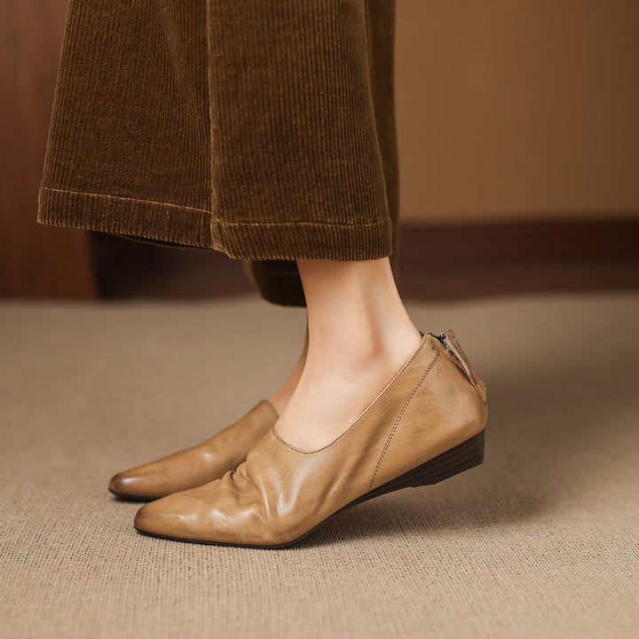 Halen Genuine Leather Pumps