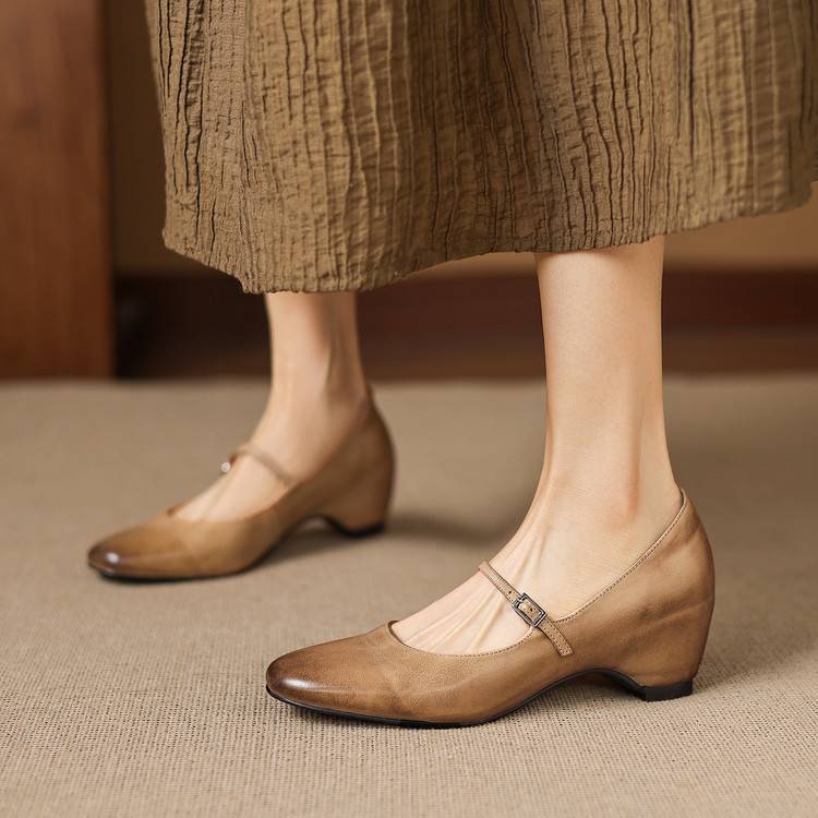 Ryla Genuine Leather Pumps