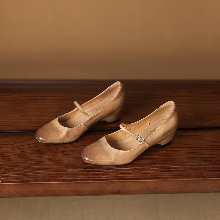 Ryla Genuine Leather Pumps