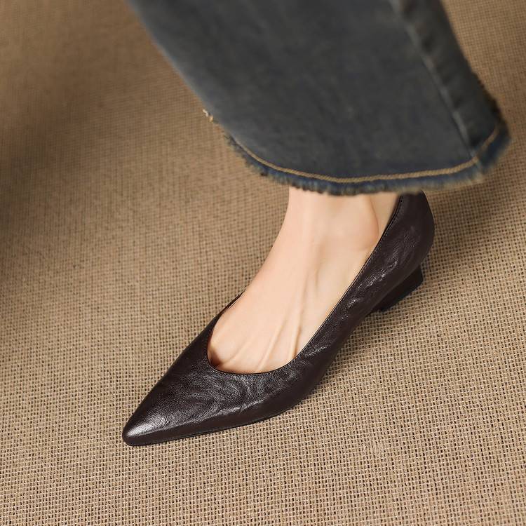 Fiara Genuine Leather Wedge Heel Pumps