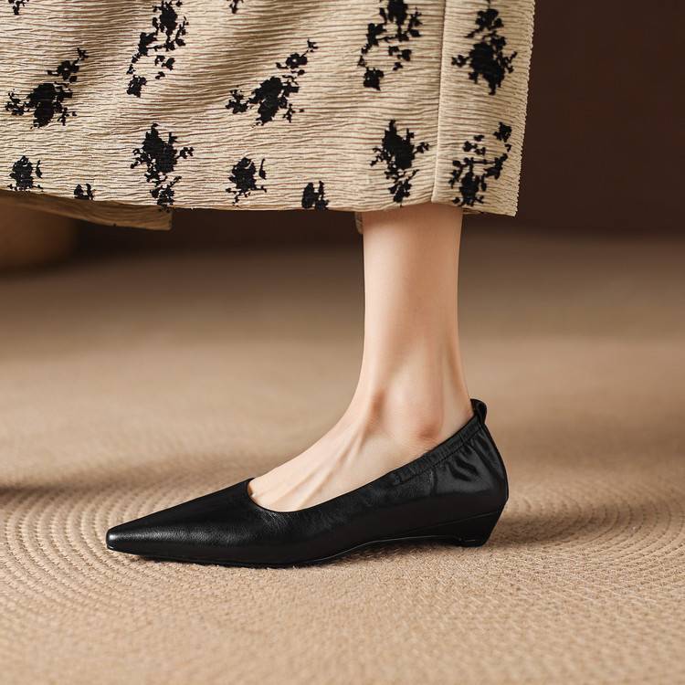 Belin Genuine Leather Pointed-Toe Pumps