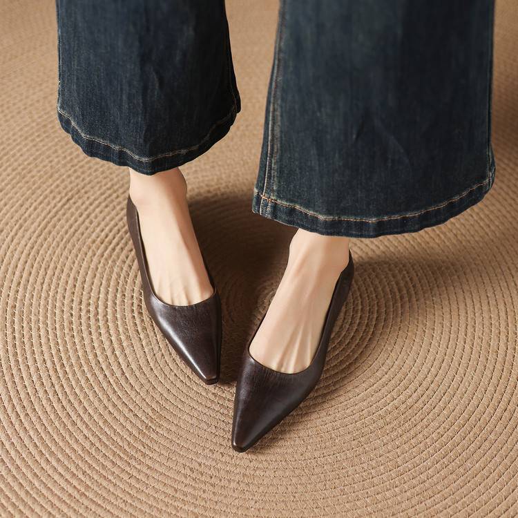 Belin Genuine Leather Pointed-Toe Pumps